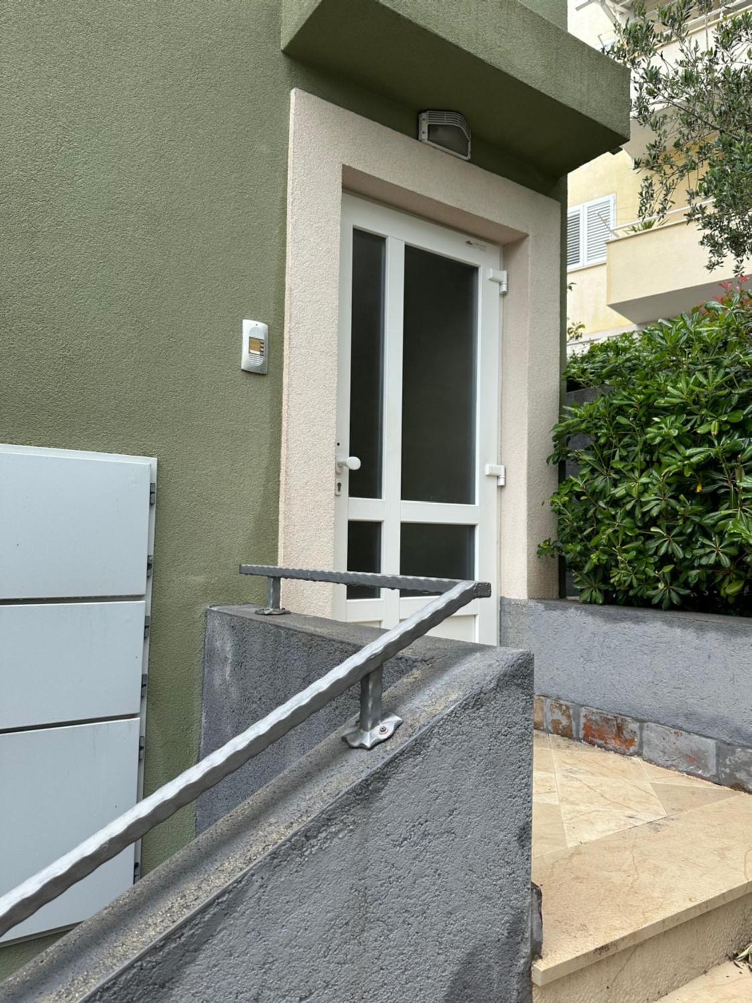 Apartments Dalmacija Tučepi Kültér fotó